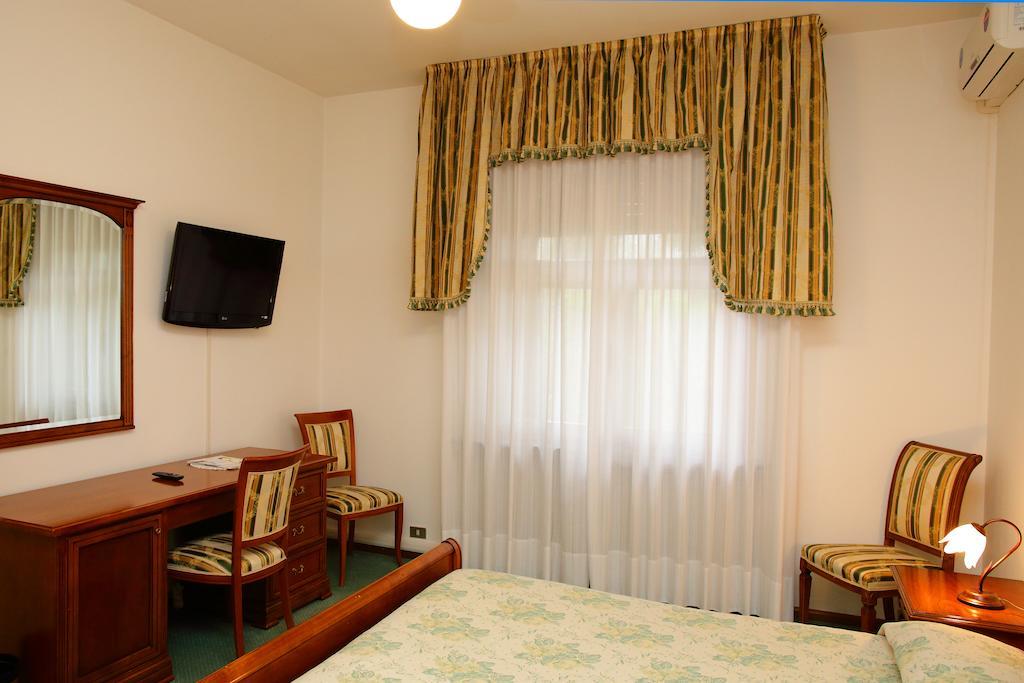 Locanda Al Castello Wellness Resort Cividale Del Friuli Ruang foto