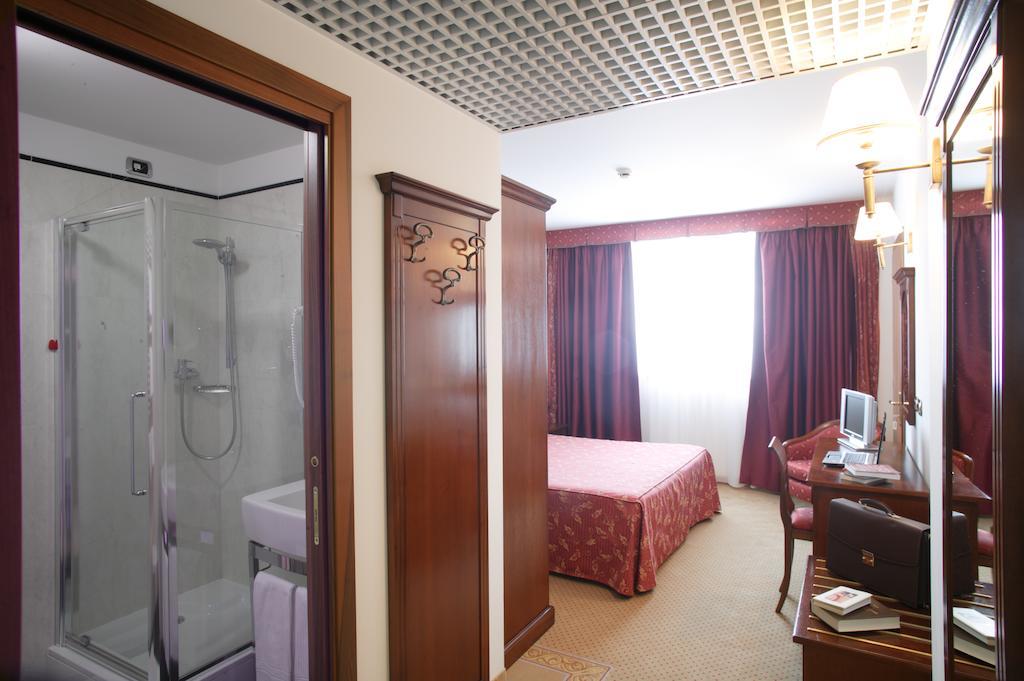 Locanda Al Castello Wellness Resort Cividale Del Friuli Ruang foto